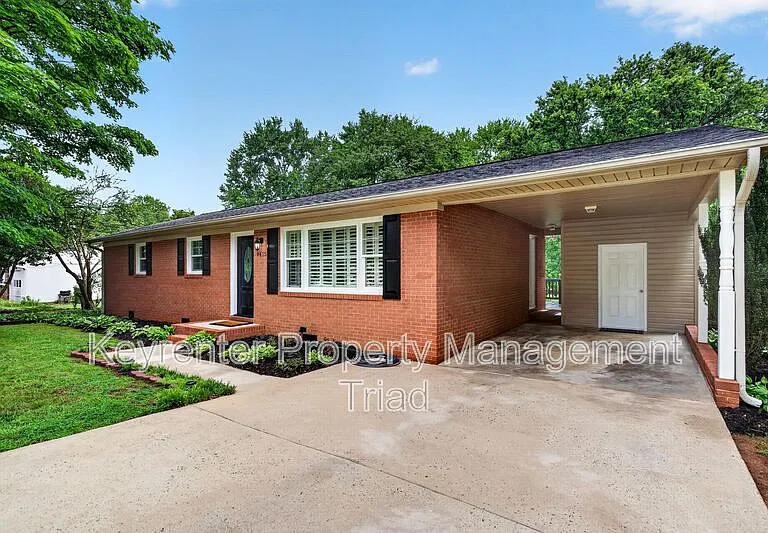 9415 Glen Cross Dr — Photo 2