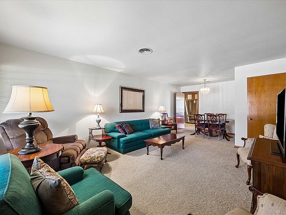3rd image of 4620 Averill St