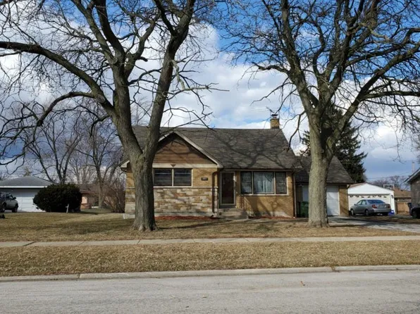 6716 W 88th Pl, Oak Lawn, IL 60453