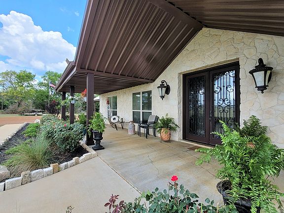 3rd image of 1238 County Road 816