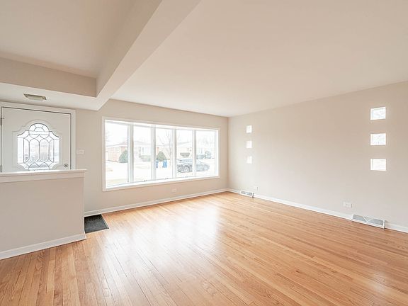 2nd image of 10224 McNerney Dr