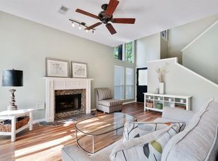 43 Breezy Point Pl, Spring, TX 77381