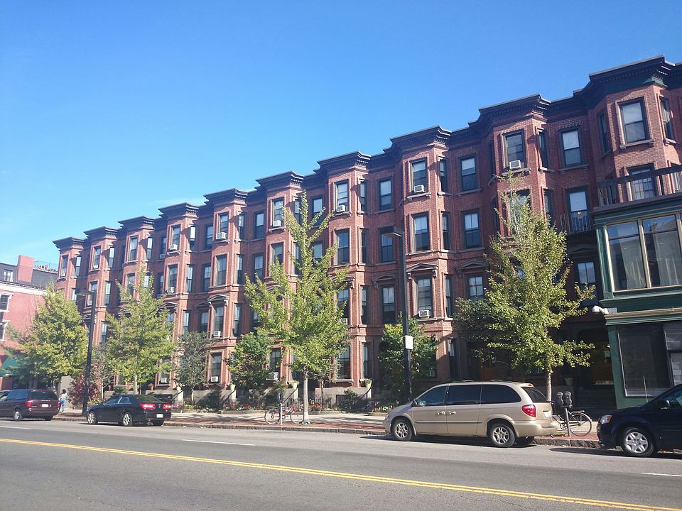 2nd image of 626 Tremont St