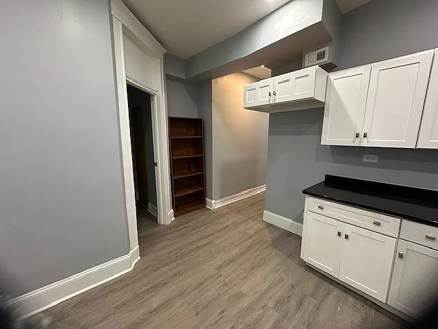 3 bed, 1.5 bath, 1500 sqft, $1,800 — Photo 4
