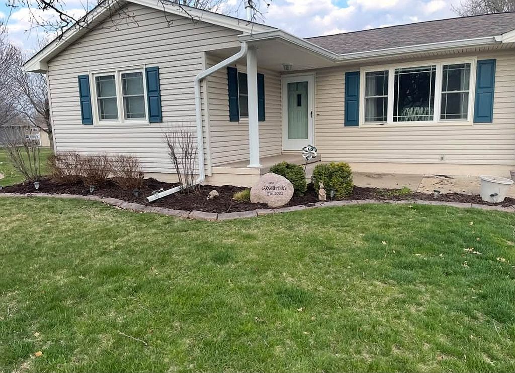 703 N I St - Property Image