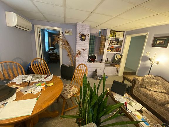 4th image of 317B Graves Ave