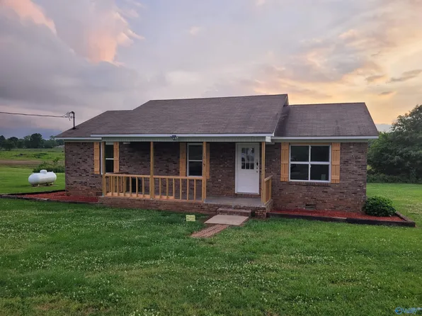 1019 County Road 112, Town Creek, AL 35672