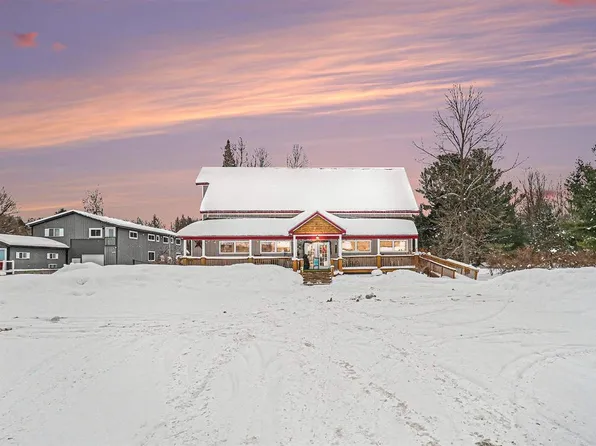 732 E Cayuga St, Bellaire, MI 49615