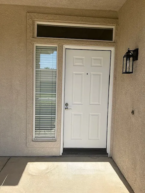 4 bed, 2176 sqft, $3,200 — Photo 2