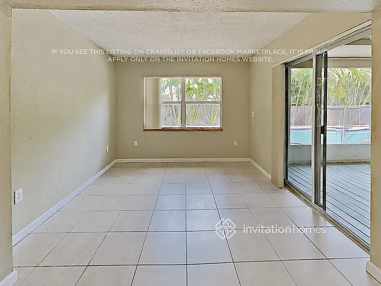 1195 NW 92nd Ave — Photo 6