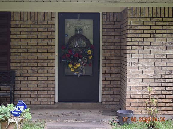 3rd image of 5089 Woodlawn Dr