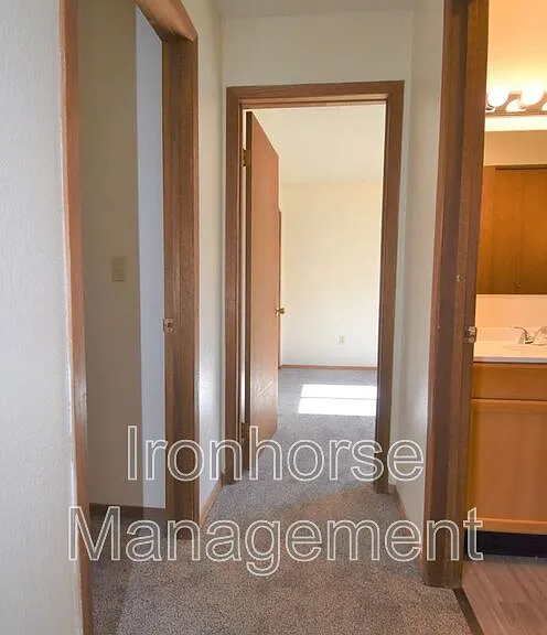 8 Hoffman Dr #1 — Photo 8
