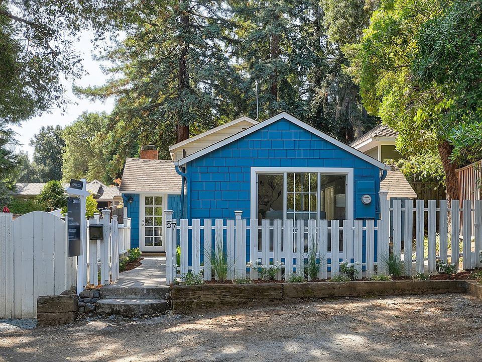Front of Home. Fenced. On a Great Street close to downtown Los Gatos!