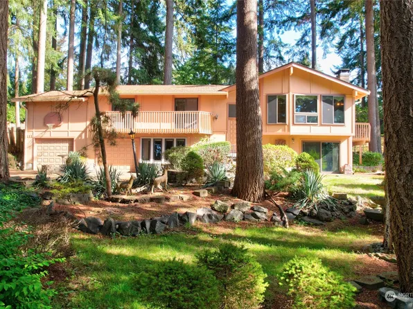 111 Point Fosdick Circle NW, Gig Harbor, WA 98335