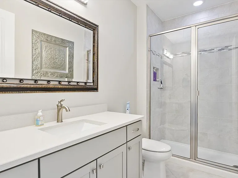 220 Landshark Blvd — Photo 4