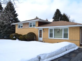 11020 German Church Rd, La Grange, IL 60525