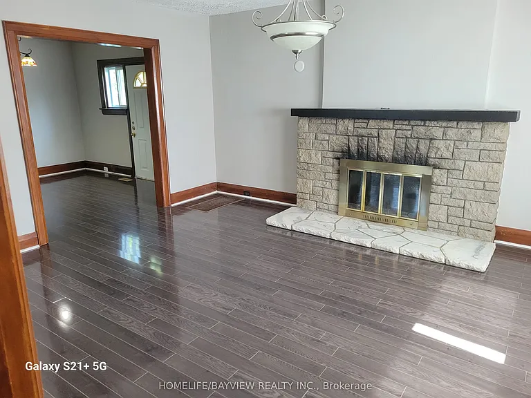 275 Main St N — Photo 6