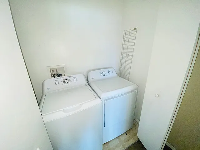 1064 Chalcedony St #1 — Photo 12