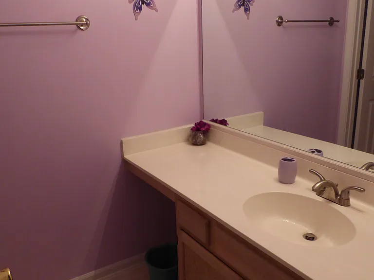 541 White River Dr #16G — Photo 19