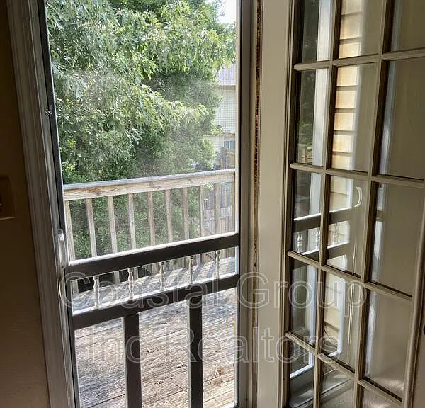 910 Jay Are Ct — Photo 17