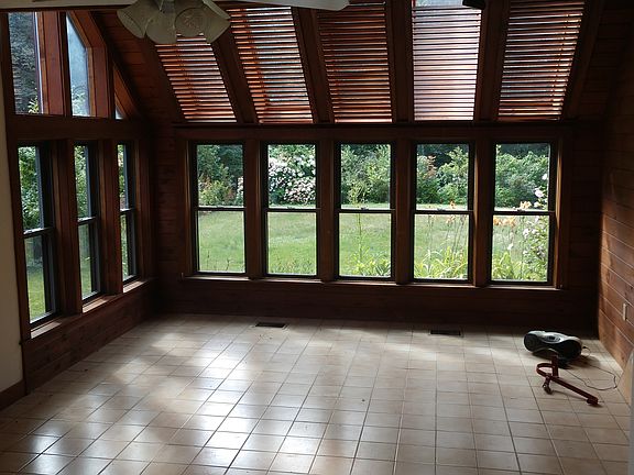 kitchen dining area