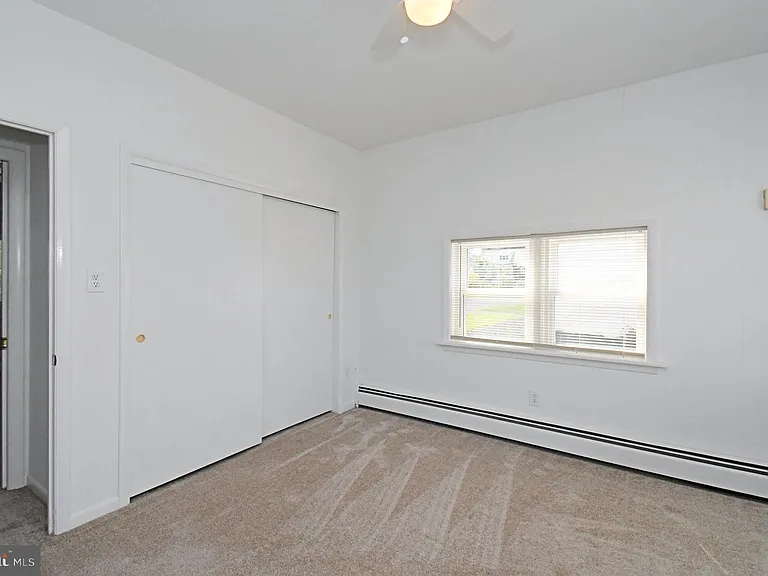 137 S 3rd St #B — Photo 29