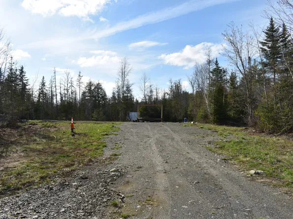 3080 Lee Road, Lee, ME 04455