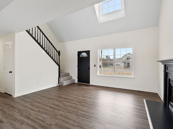 5th image of 234 Heritage Cir E
