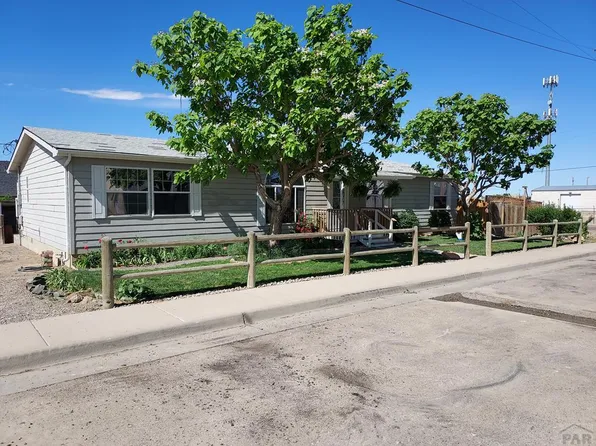 817 E 16th St, La Junta, CO 81050
