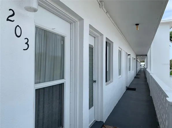 8126 112TH STREET #203, SEMINOLE, FL 33772