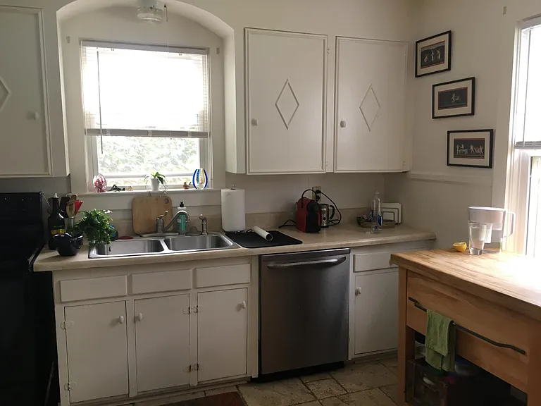 1217 Hollywood Dr — Photo 8