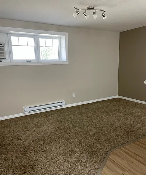 1936 Cameron St #2 — Photo 11