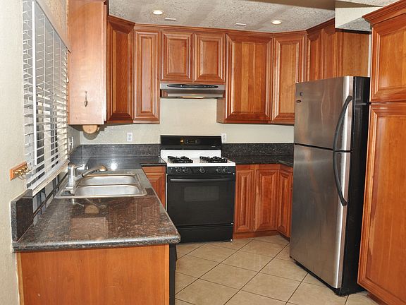 3rd image of 2862 N Cottonwood St Unit 10