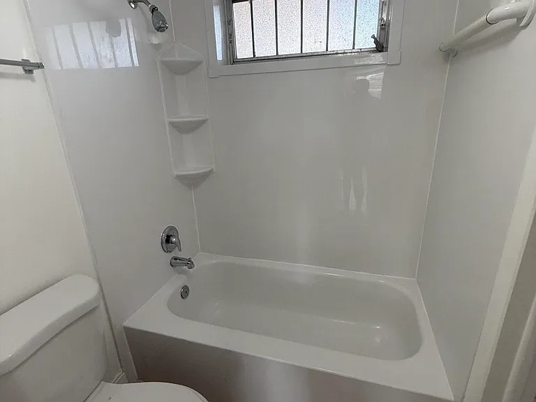 5750 NW 64th Ave #106 — Photo 7