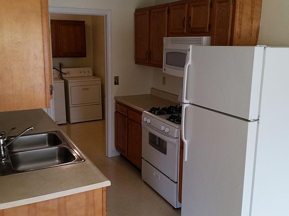 Kitchen/Laundry