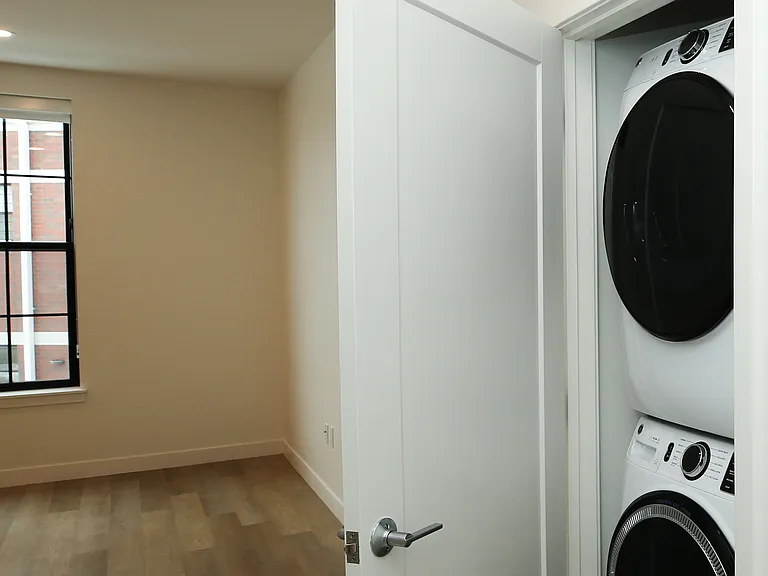 The Nora | 2BR/1BA