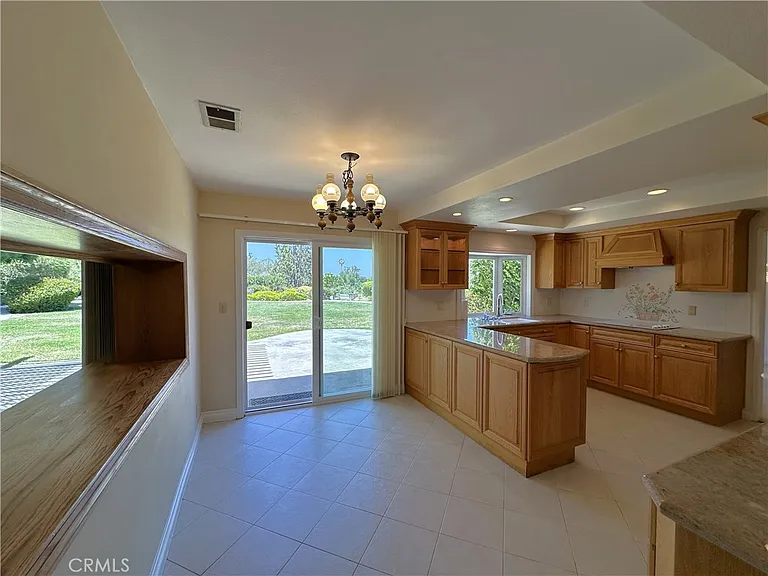 26543 Academy Dr — Photo 16
