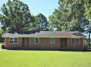 1517 Rogers Cir, Manchester, TN 37355