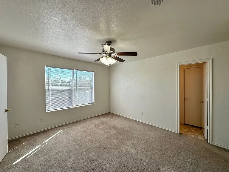 5300 Lauren Lea Dr — Photo 20