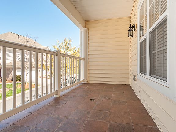 2nd image of 15323 Pahlmeyer Ln