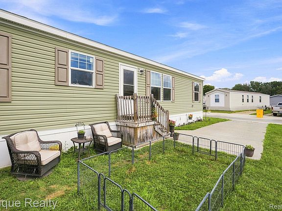 5th image of 15915 Marentette Dr