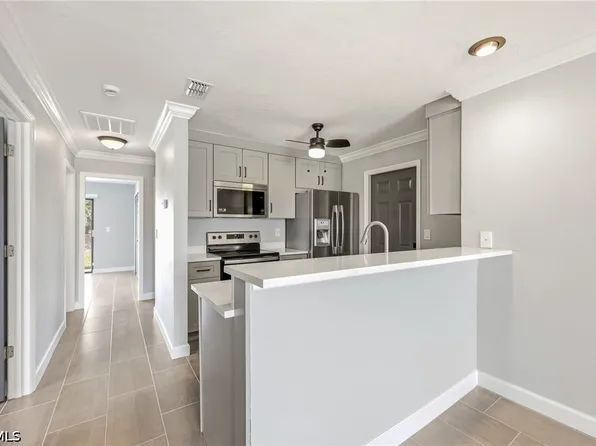 4346 Santa Barbara Blvd, Cape Coral, FL 33914
