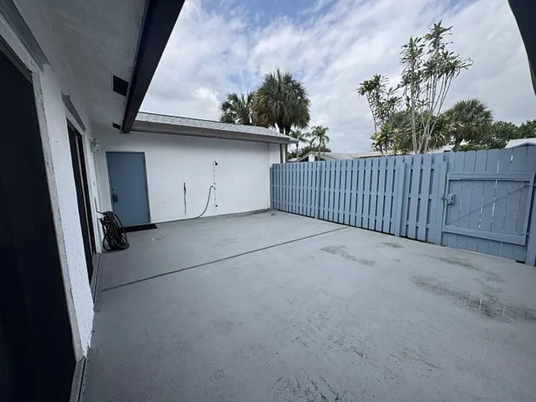 1204 Timberlane Cir #12-D — Photo 14