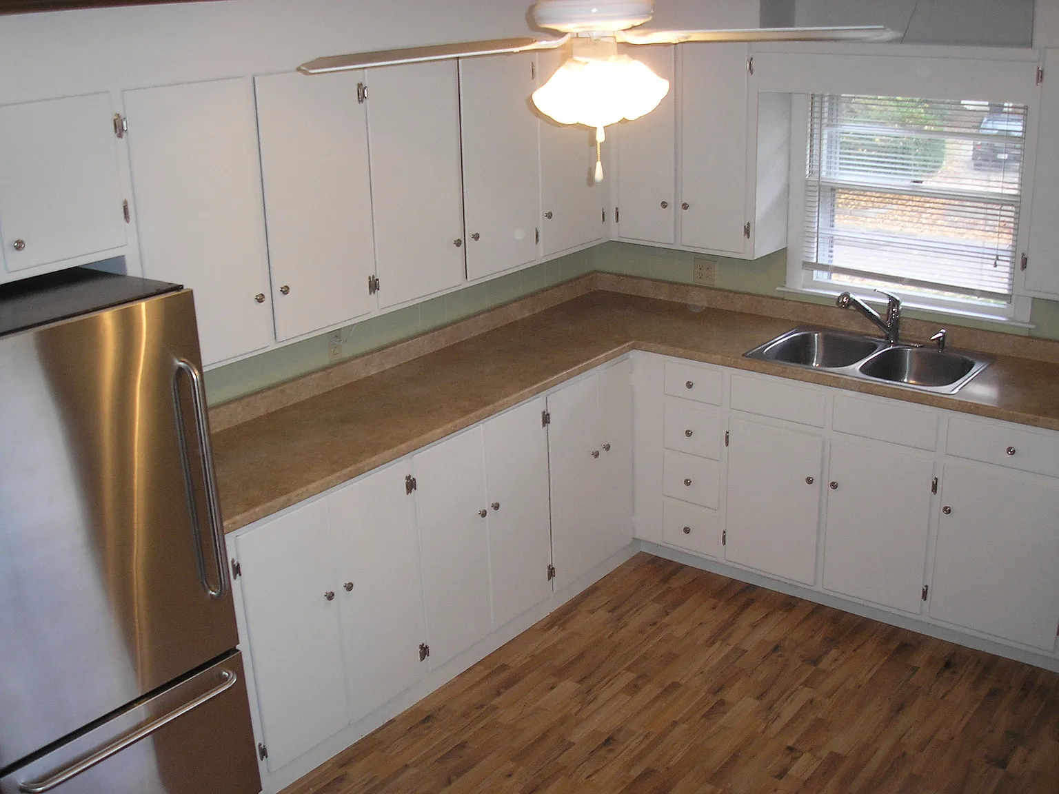 2 bed, 1150 sqft, $1,150 — Photo 2