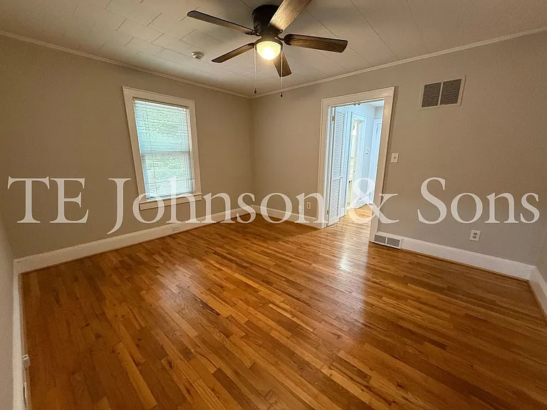 5535 Robinhood Rd — Photo 13