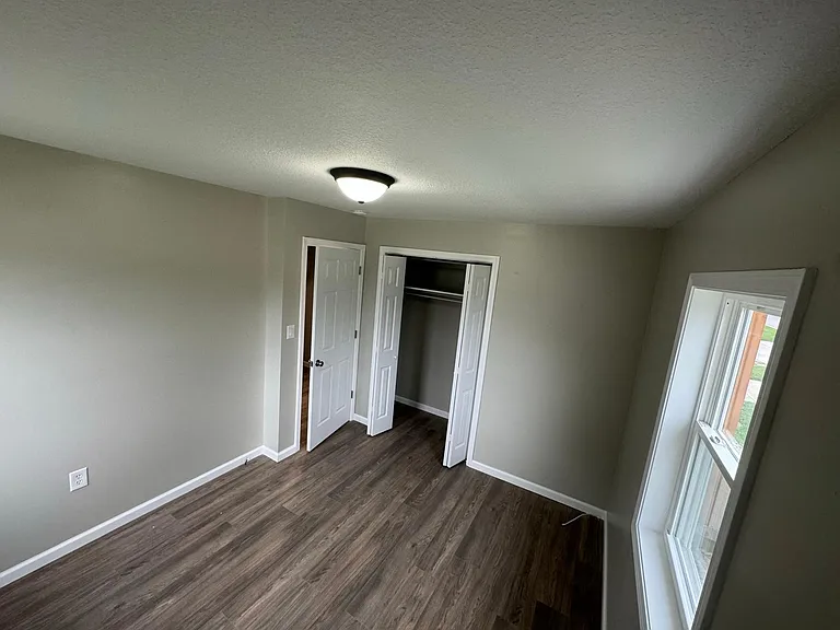 801 Murray St — Photo 13