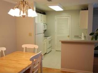 604 Granville Ct, Sandy Springs, GA 30328