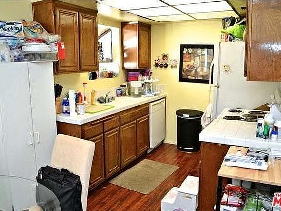 4th image of 18411 Hatteras St Unit 232