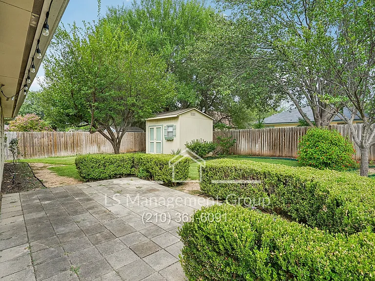 14343 Markham Gln — Photo 36