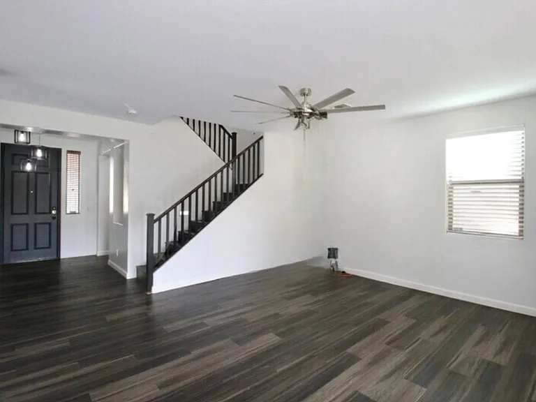 15447 W Poinsettia Dr — Photo 3